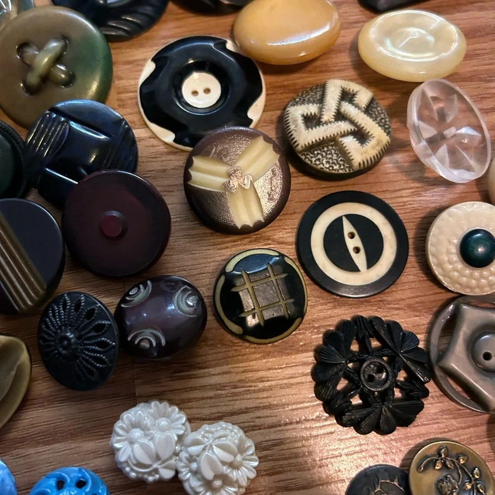 Vintage Buttons & buckles plastic glass shell metal carved pressed shank